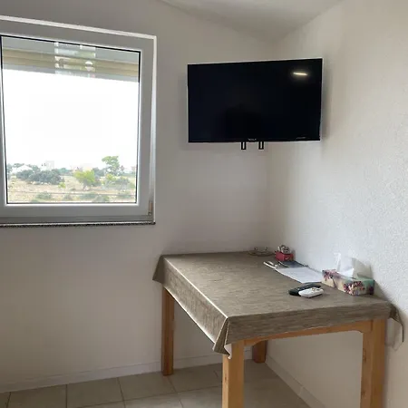 Apartments Vir