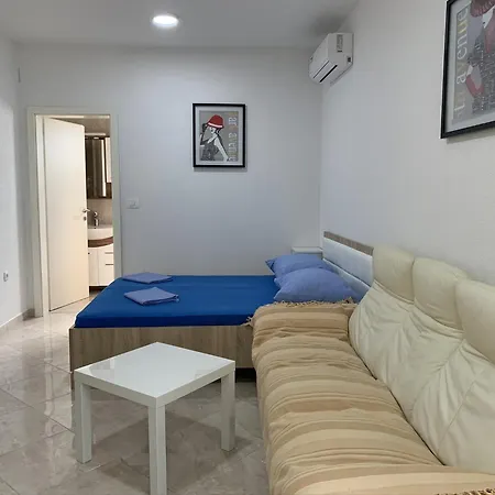 Apartament Apartments Vir Vir