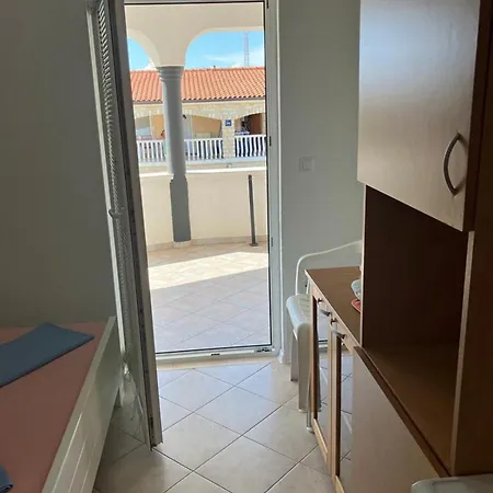 Apartament Apartments Vir