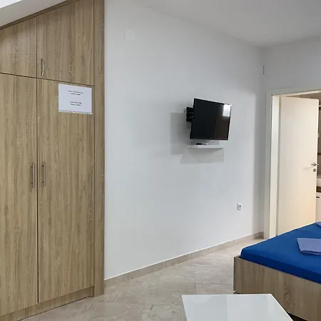 Apartament Apartments Vir