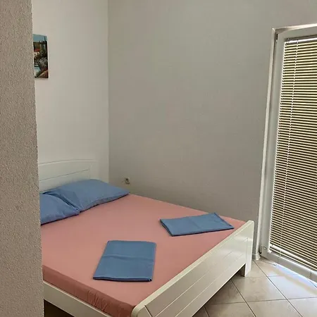 Apartament Apartments Vir