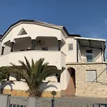 Daire Apartments Vir