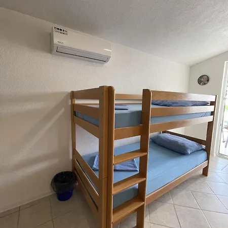 Apartments Vir * Vir