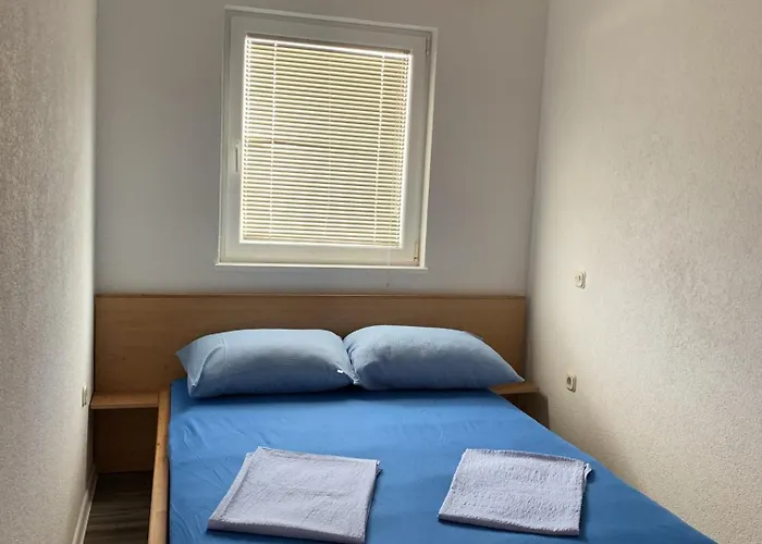 Apartments Vir Vir